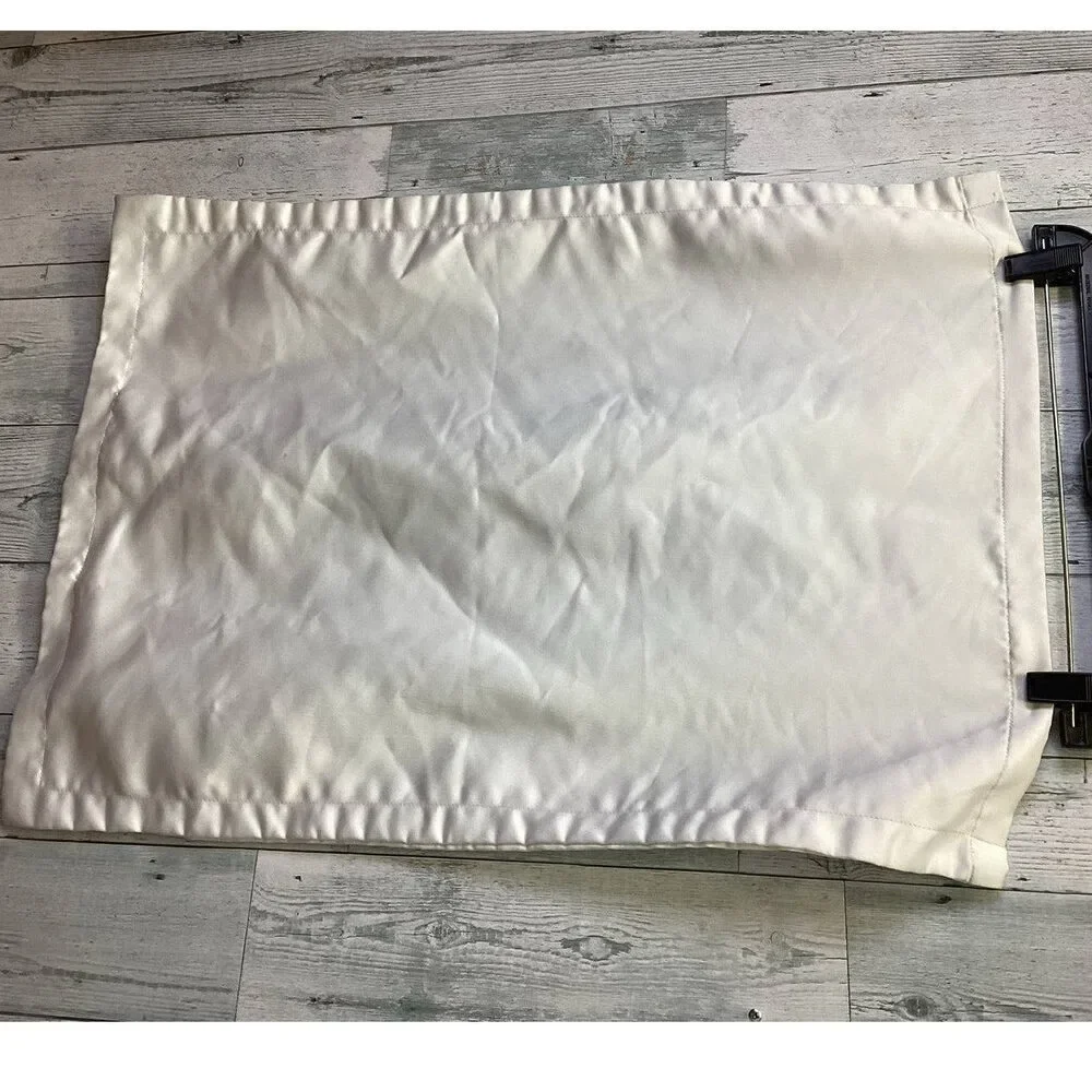 Unbranded sleeping closed